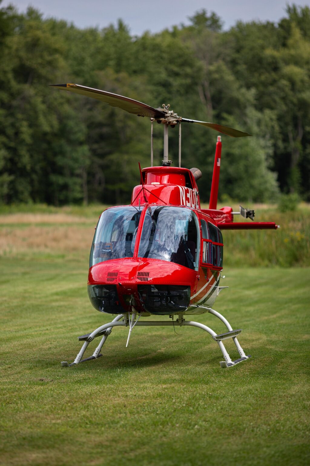 helicopter-4628550_1920.jpg