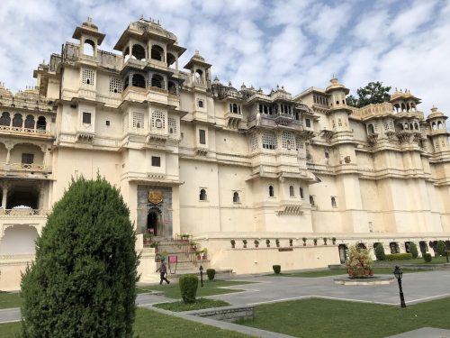 Udaipur-City-Palace-Front.jpg